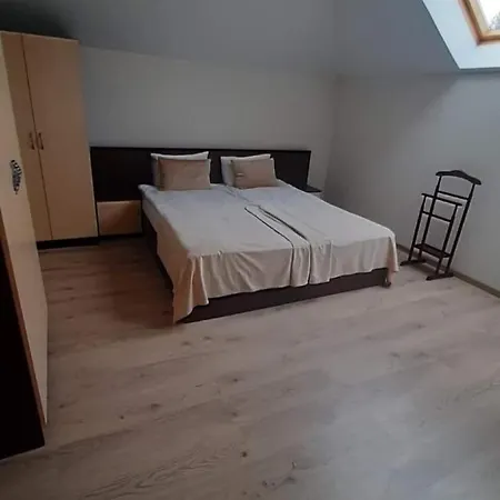 оселя * Skhidnytsia